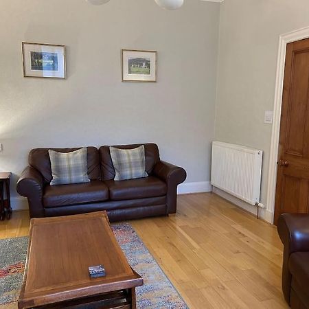 Spacious 2 Bedroom Flat In Heart Of Ballater Exterior foto